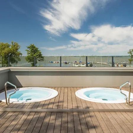 Front In Lembruchduemmer Ferienhaus *